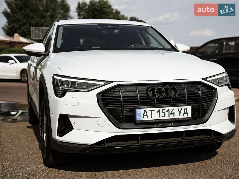 Внедорожник / Кроссовер Audi e-tron 2020 в Днепре