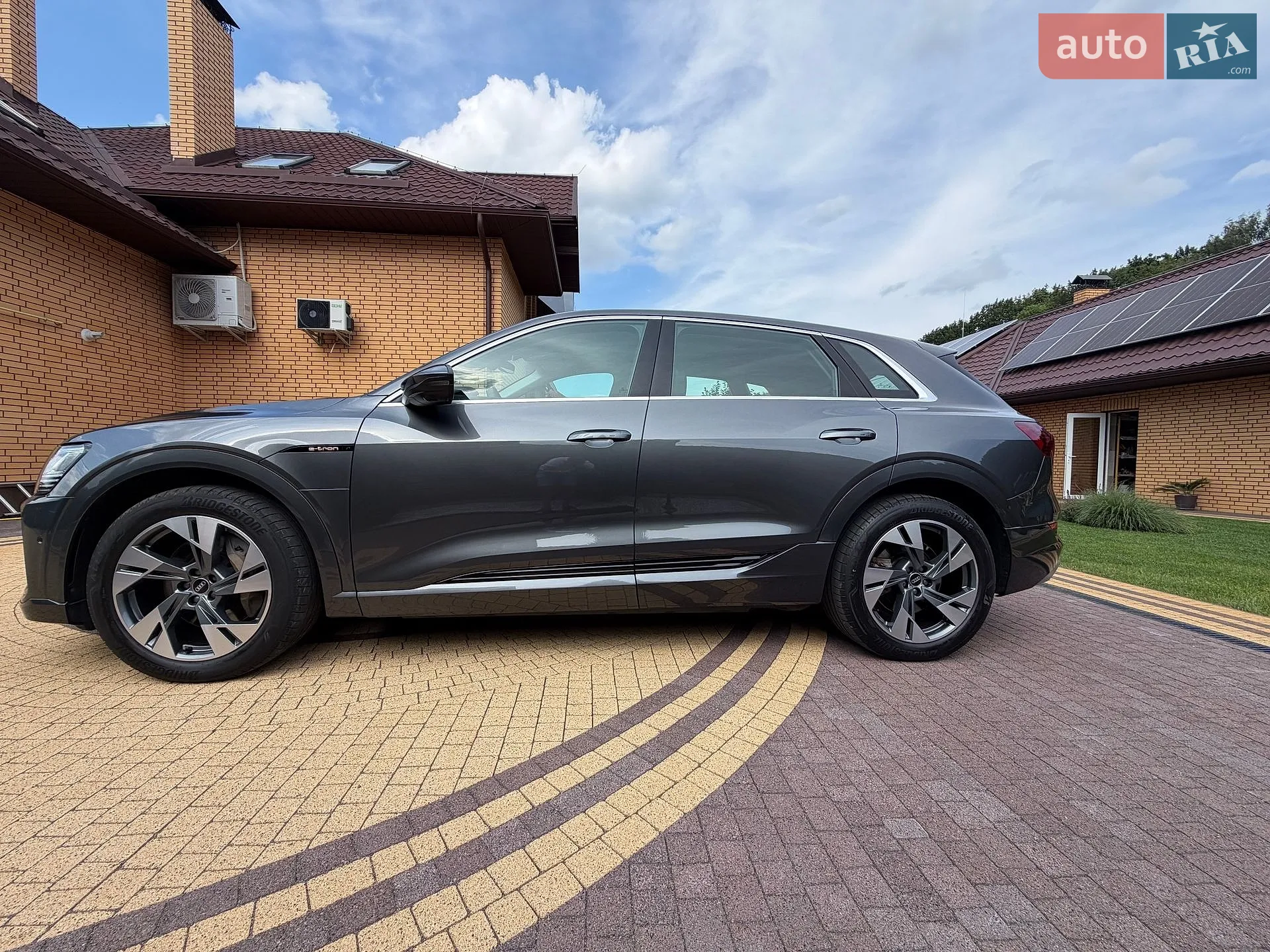 2022 Audi e-tron - мініатюра 21