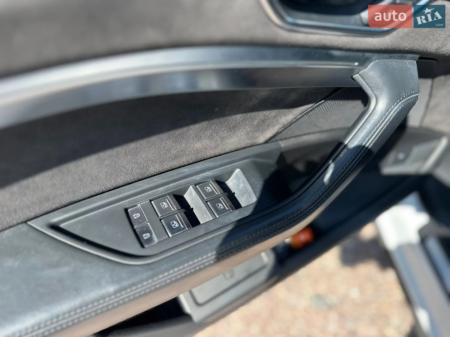 2019 Audi e-tron - мініатюра 20