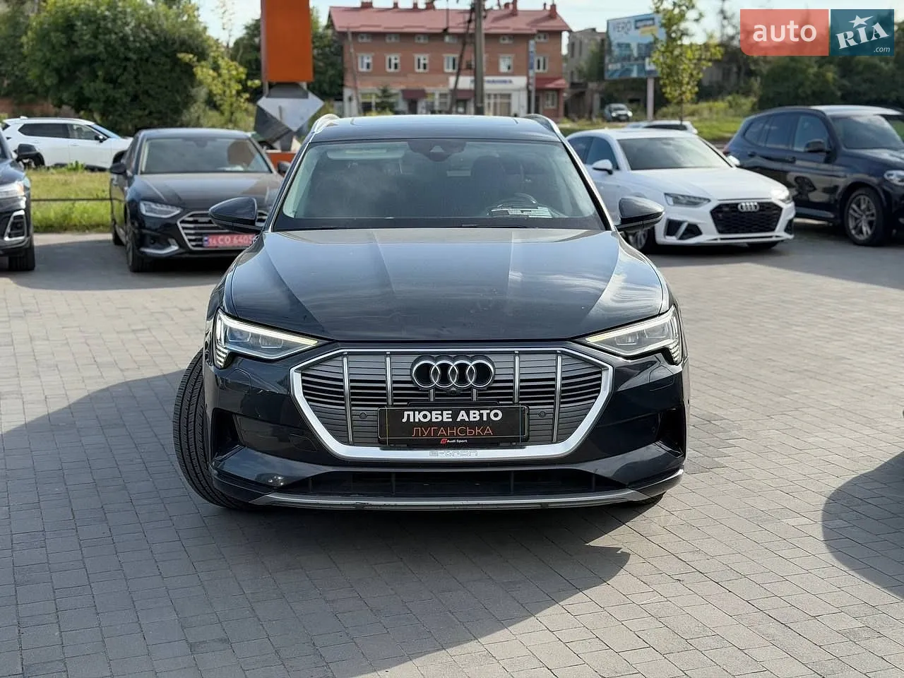 2020 Audi e-tron - мініатюра 3