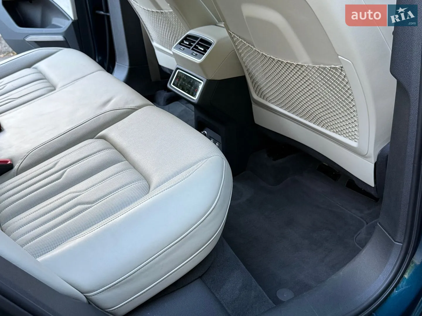 2020 Audi e-tron - мініатюра 71