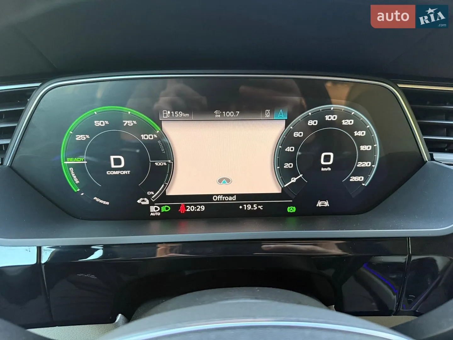 2020 Audi e-tron - мініатюра 111