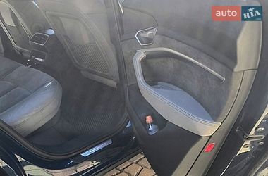 Позашляховик / Кросовер Audi e-tron 2020 в Долині