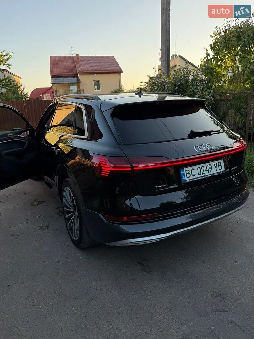 2019 Audi e-tron - мініатюра 12