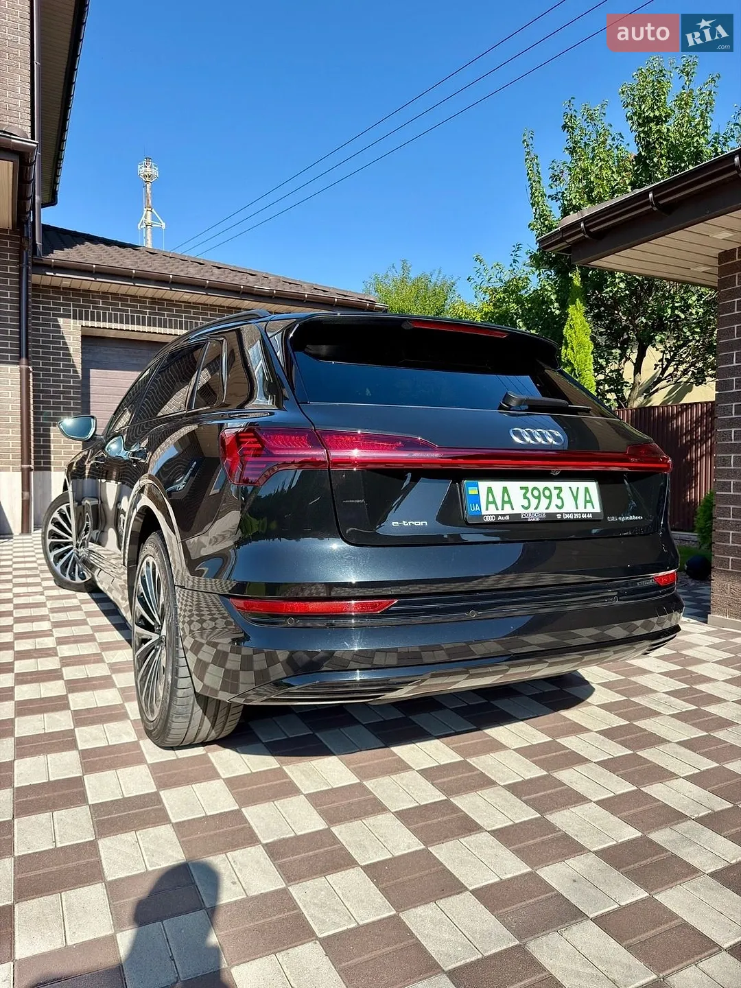 2020 Audi e-tron - мініатюра 8