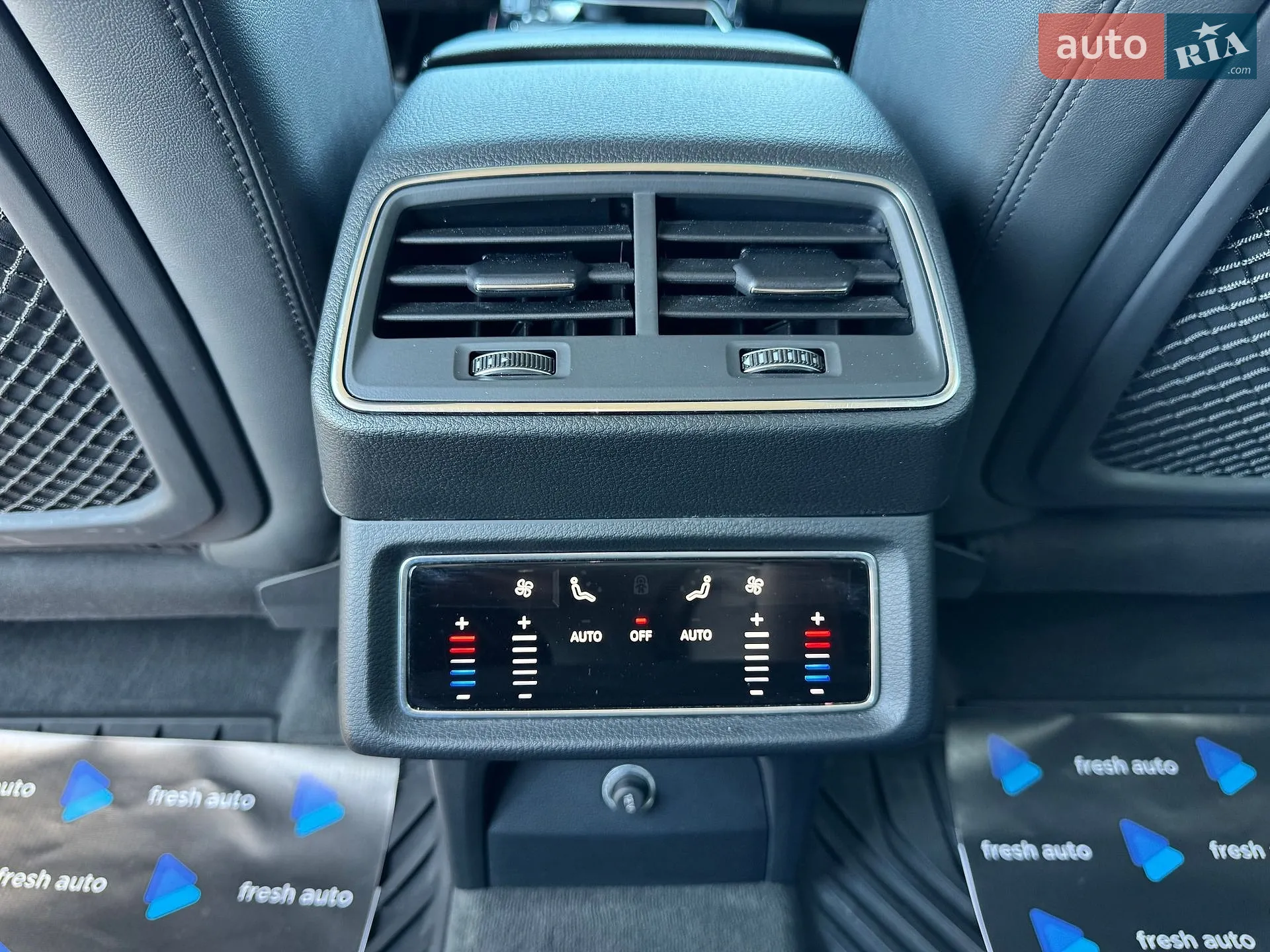 2019 Audi e-tron - мініатюра 34