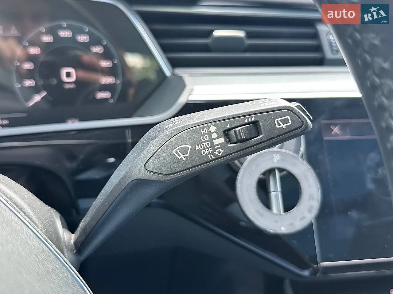 2019 Audi e-tron - мініатюра 24