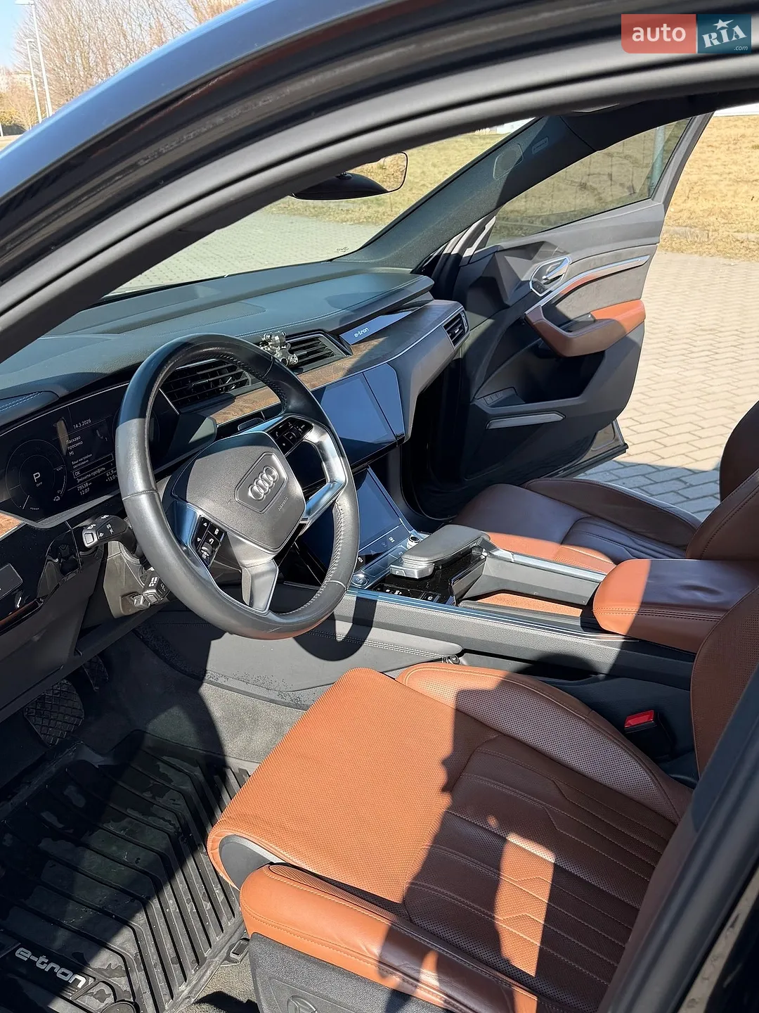 2019 Audi e-tron - мініатюра 15