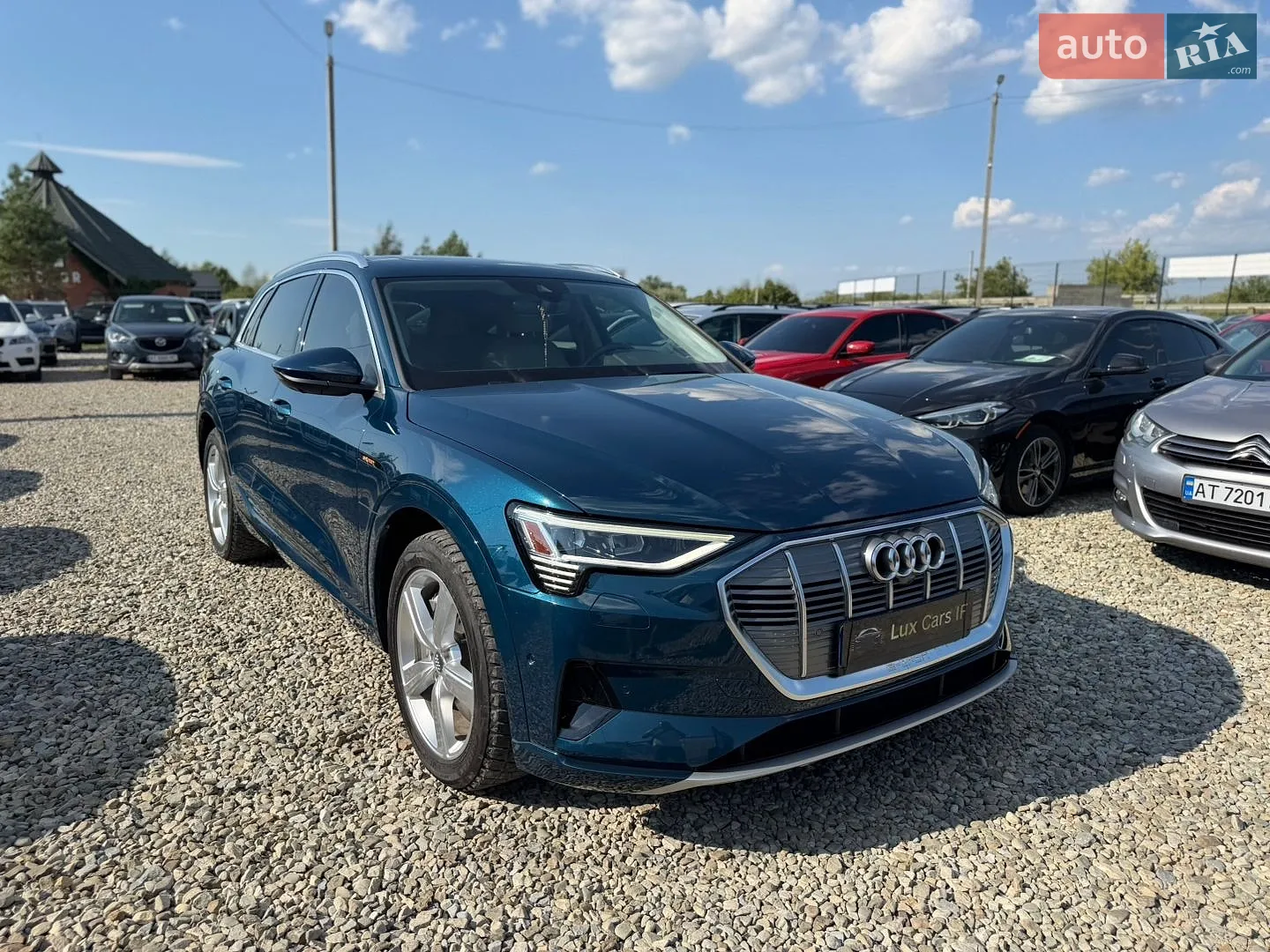 2019 Audi e-tron - мініатюра 2