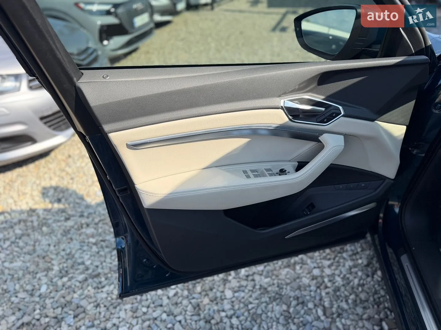2019 Audi e-tron - мініатюра 20