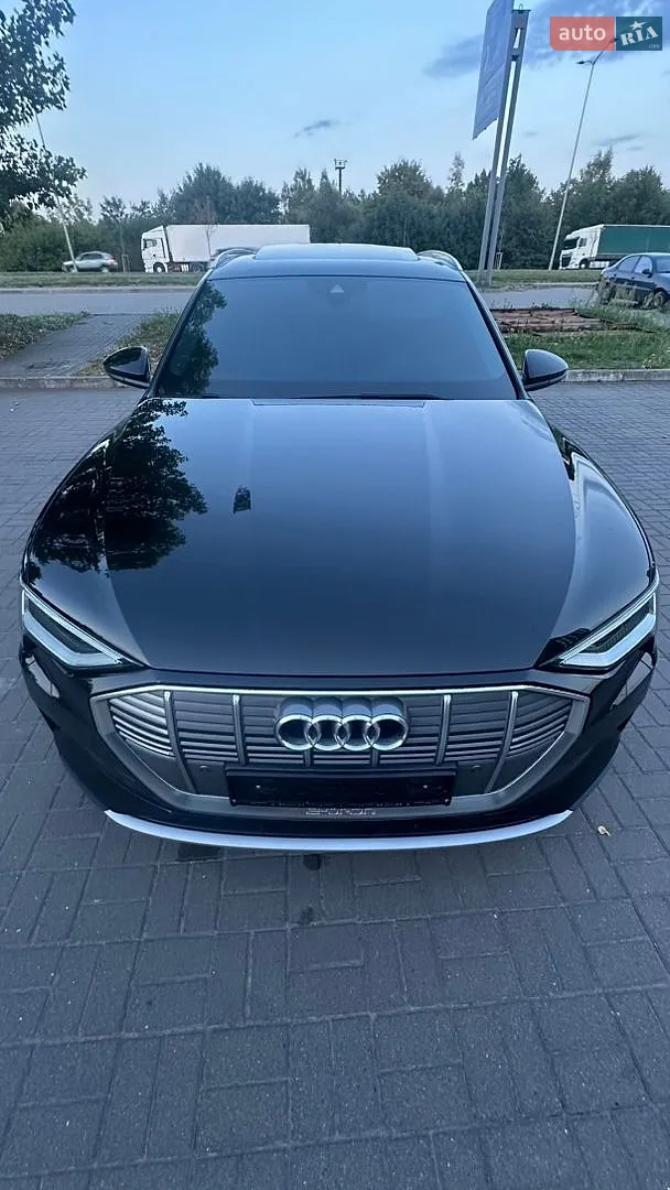 2019 Audi e-tron - мініатюра 14