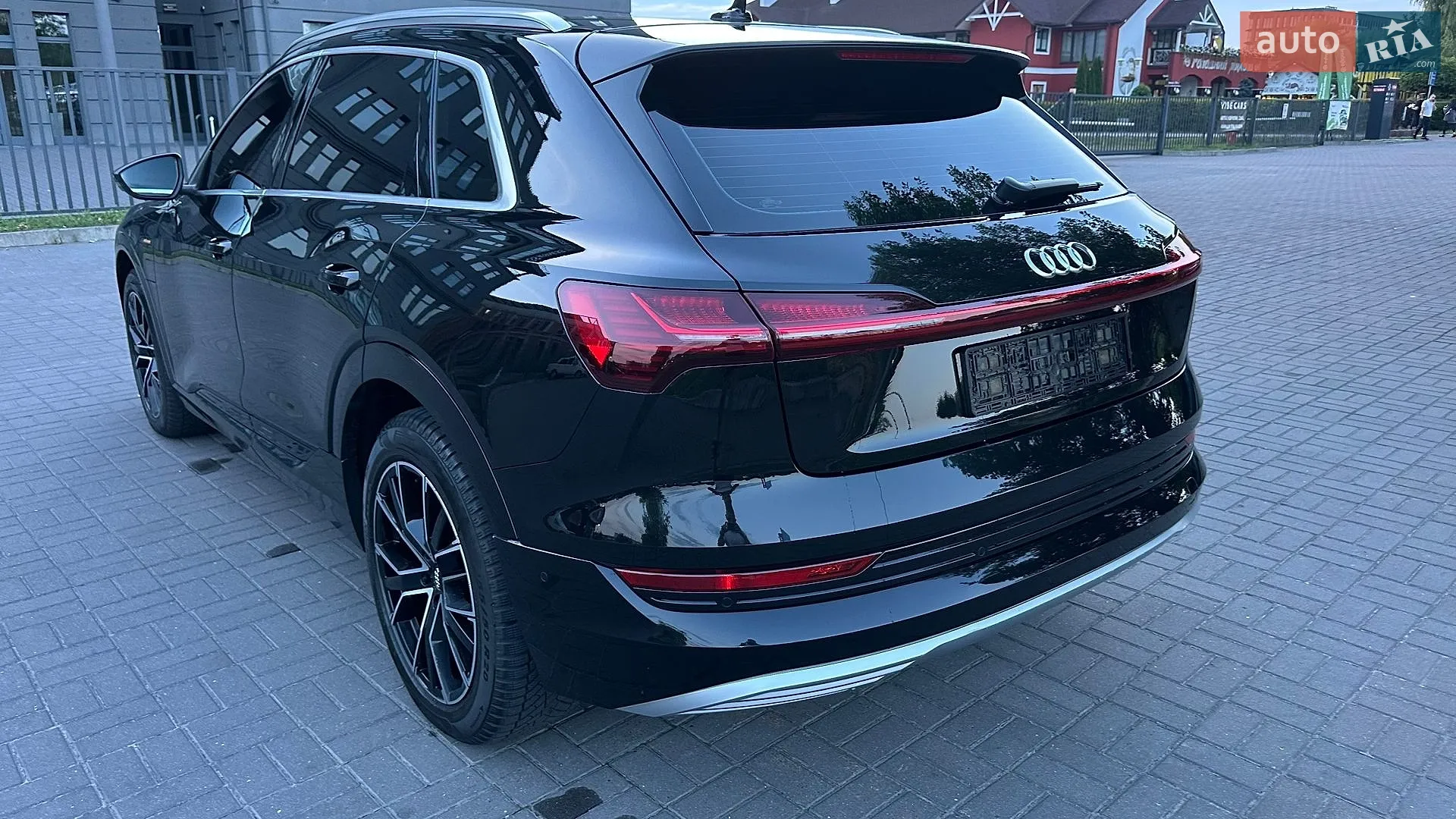 2019 Audi e-tron - мініатюра 18