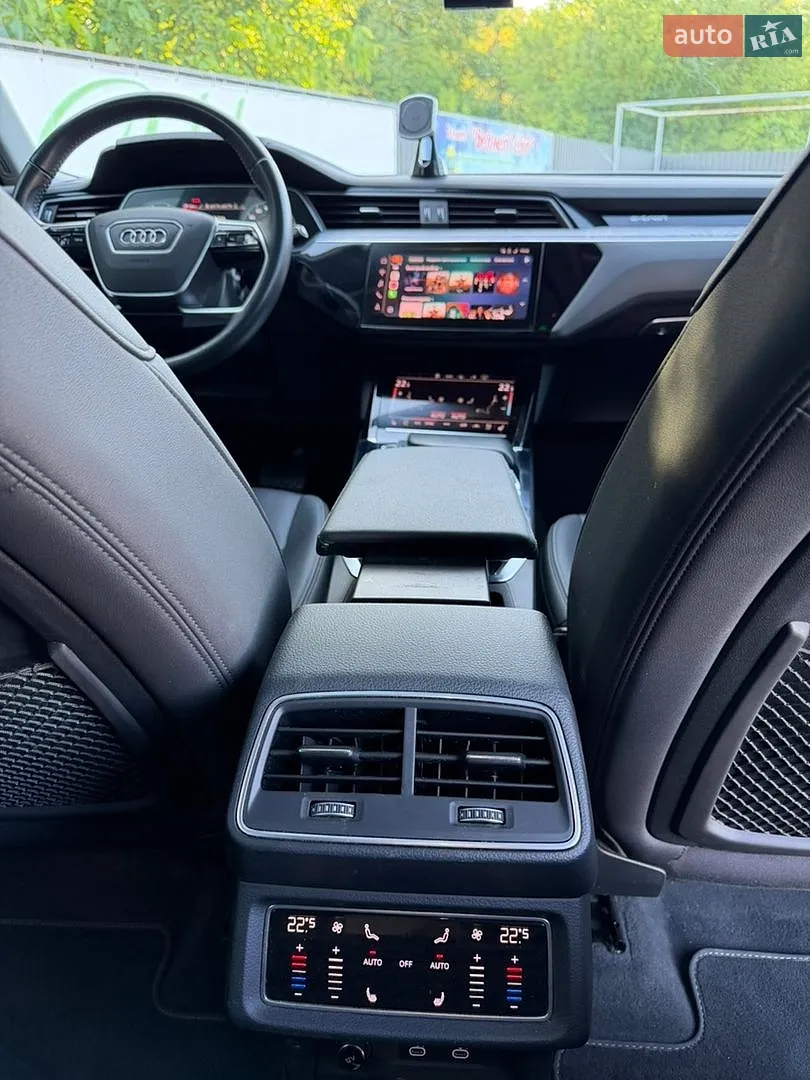 2021 Audi e-tron - мініатюра 11