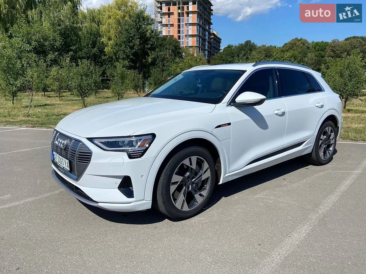 2023 Audi e-tron - фото 1