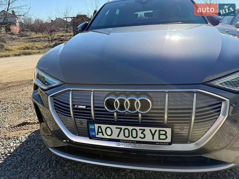 Audi e-tron