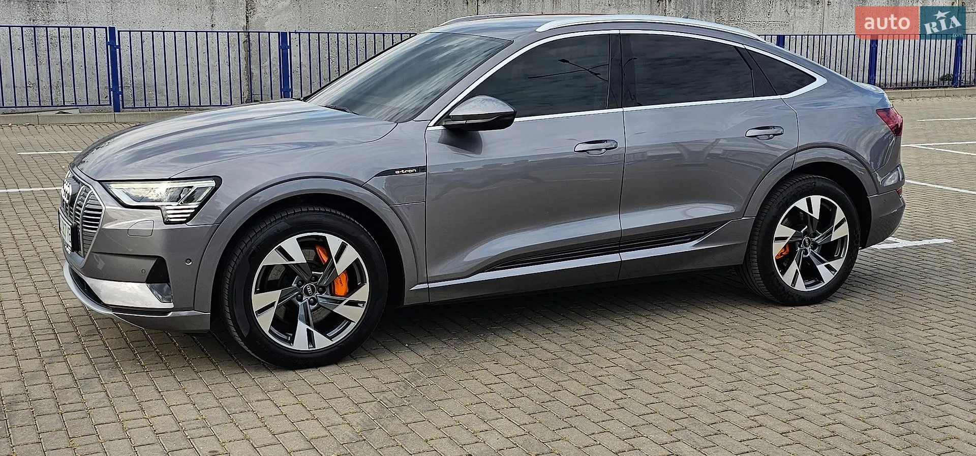2020 Audi e-tron - мініатюра 21