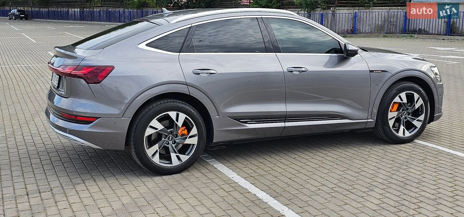 2020 Audi e-tron - мініатюра 40