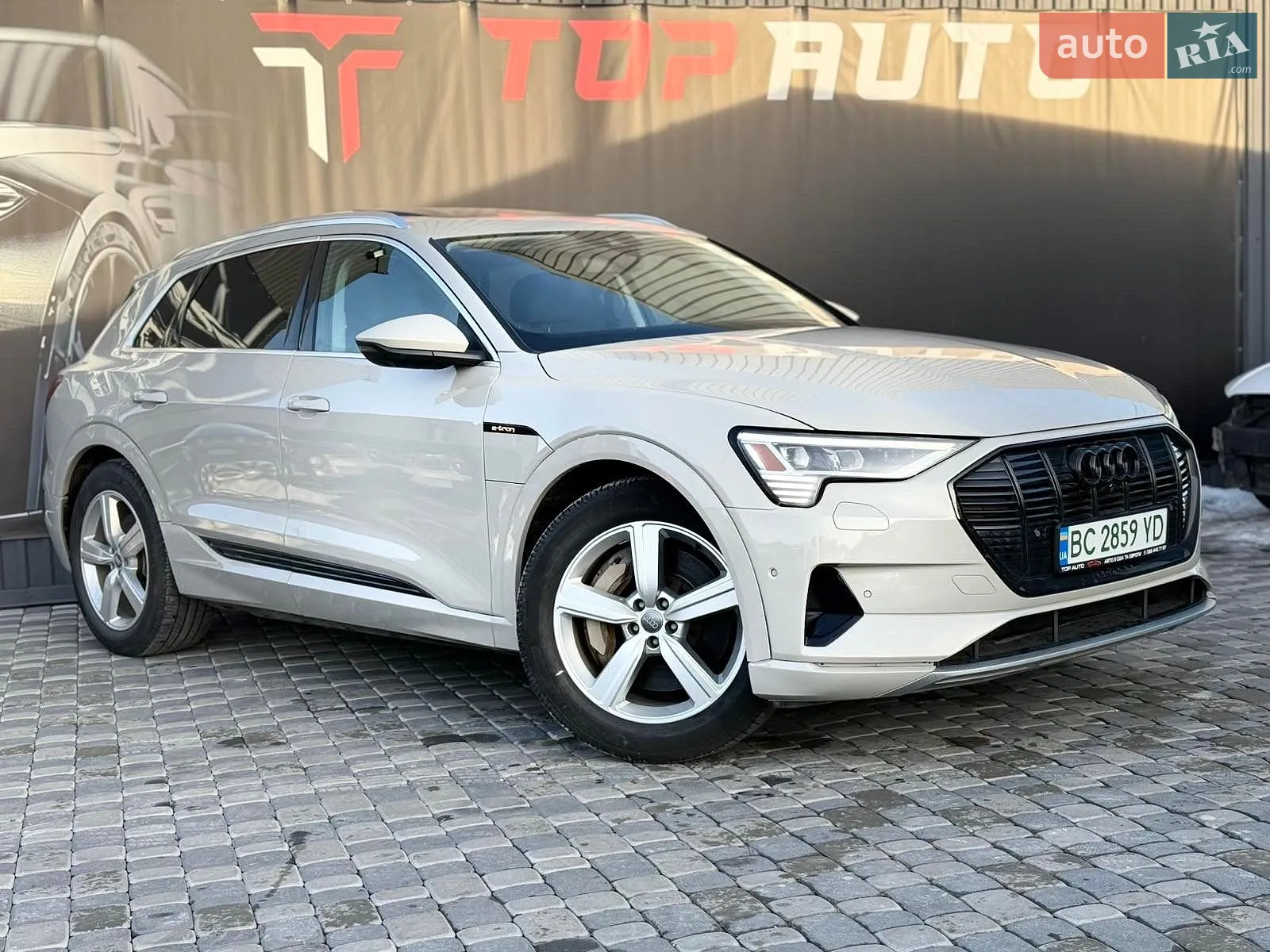 2019 Audi e-tron - мініатюра 9