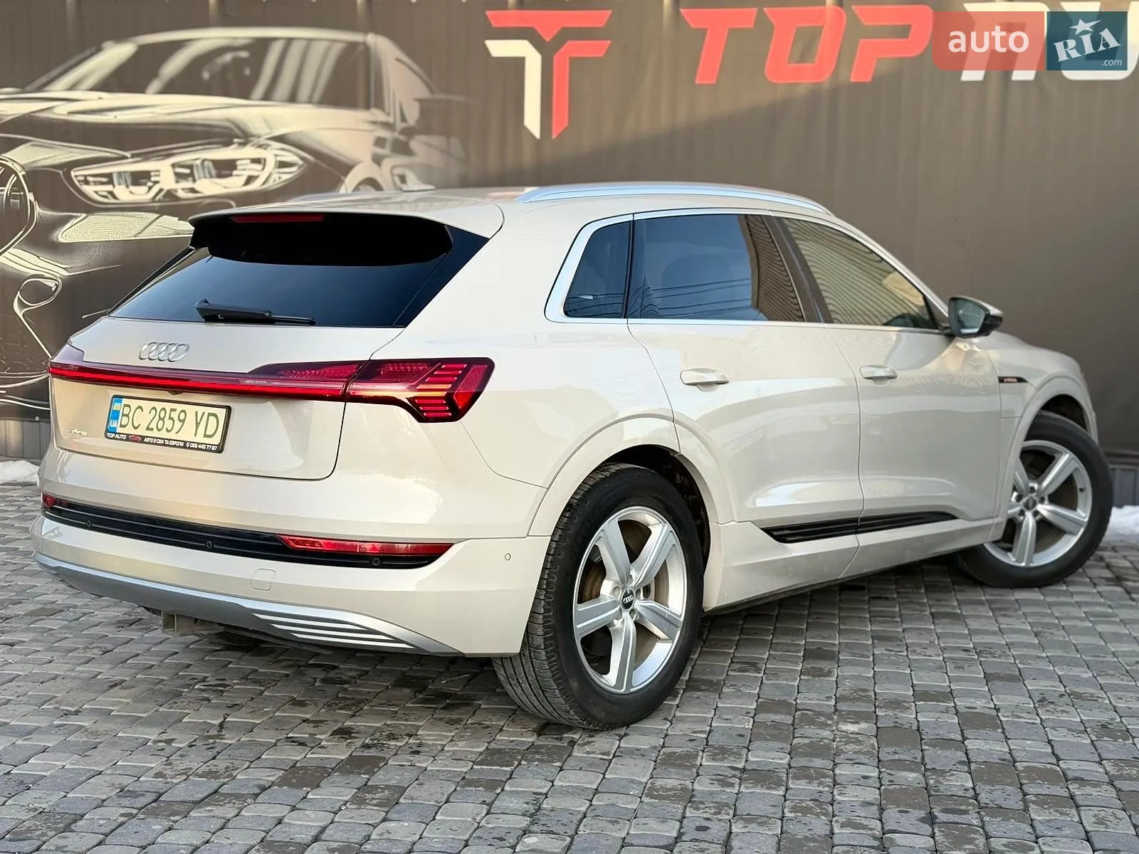 2019 Audi e-tron - мініатюра 18