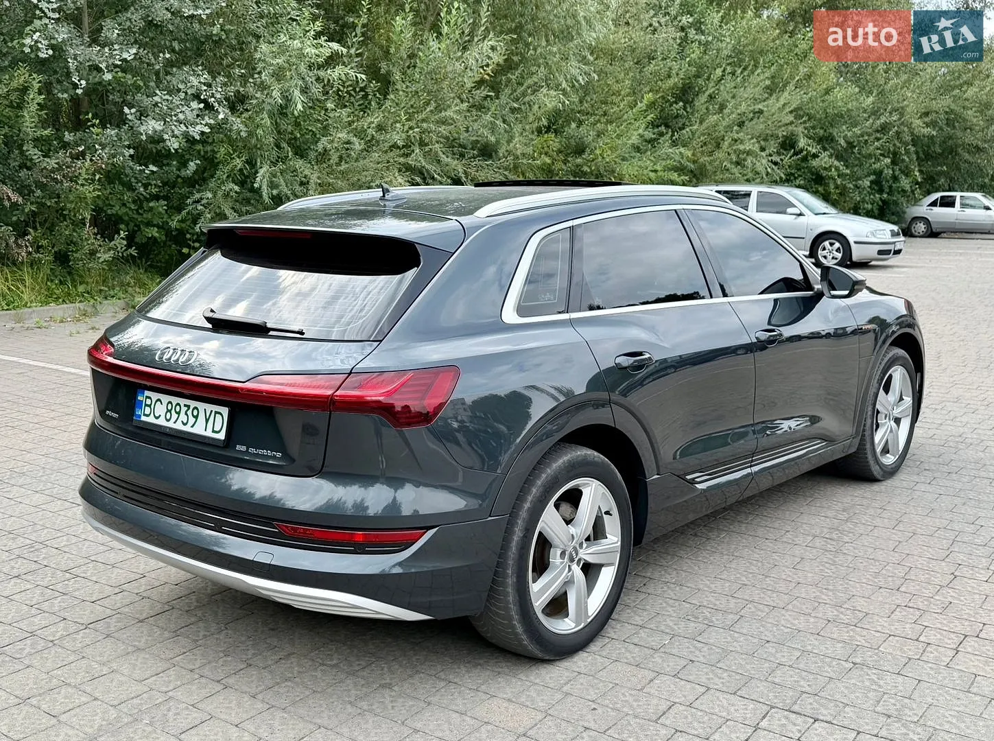 2020 Audi e-tron - мініатюра 10
