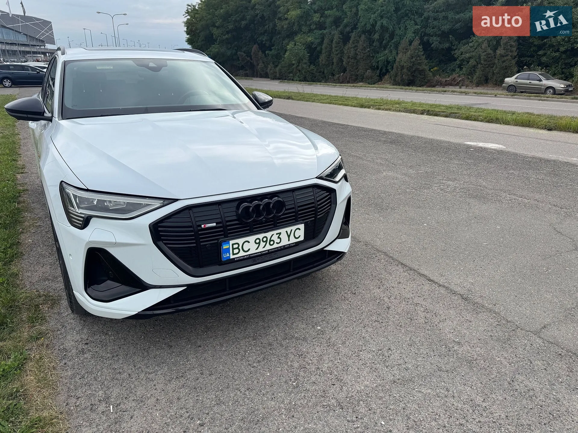 2021 Audi e-tron - мініатюра 2