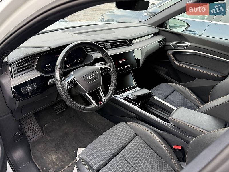 Позашляховик / Кросовер Audi e-tron 2021 в Львові фото 25 Позашляховик / Кросовер Audi e-tron 2021 в Львові