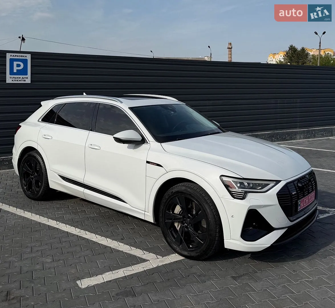2021 Audi e-tron - мініатюра 3