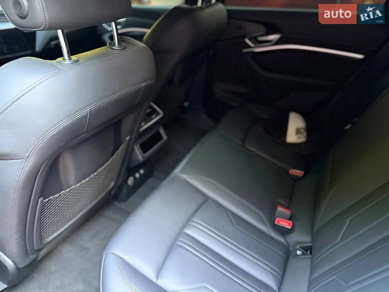 2018 Audi e-tron - мініатюра 24