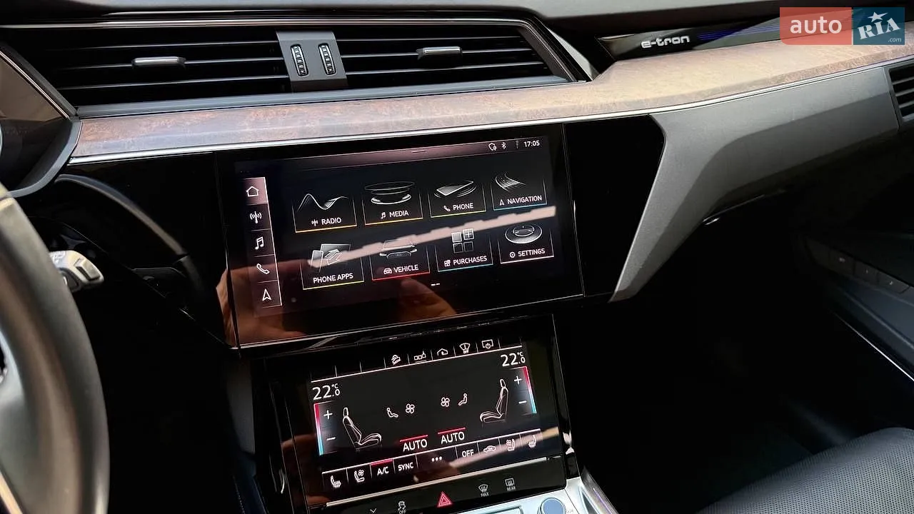 2019 Audi e-tron - мініатюра 28