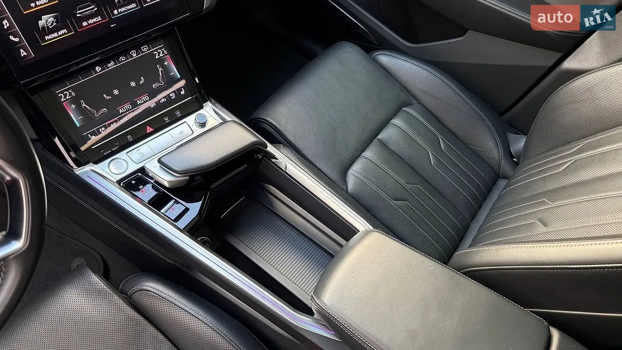 2019 Audi e-tron - мініатюра 32