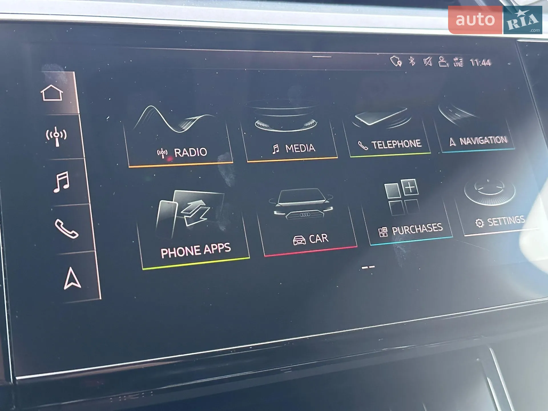 2020 Audi e-tron - мініатюра 21