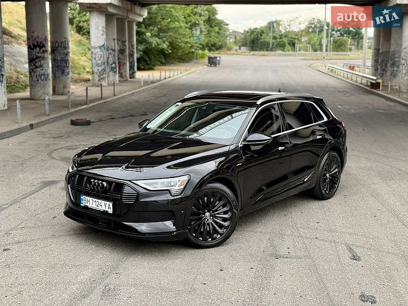 Позашляховик / Кросовер Audi e-tron 2019 в Одесі