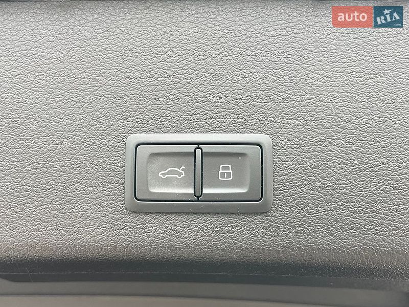 Внедорожник / Кроссовер Audi e-tron 2021 в Ровно
