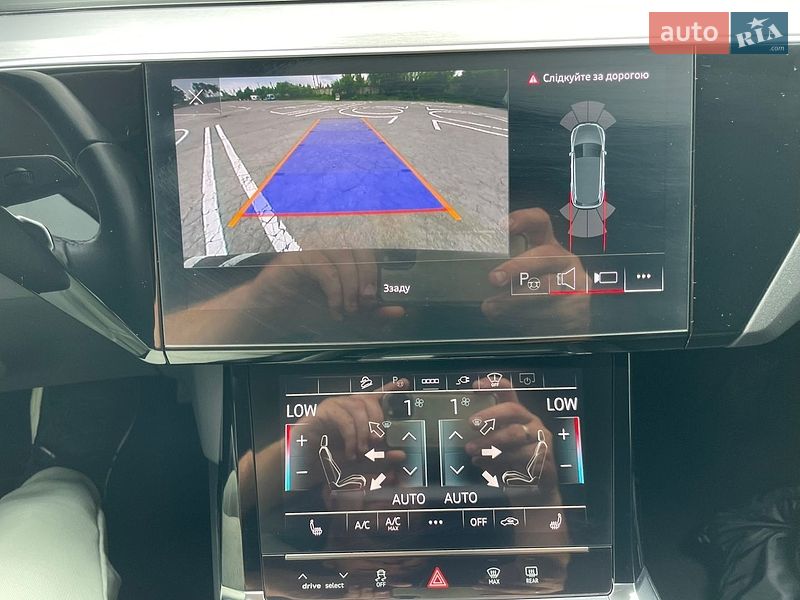 Внедорожник / Кроссовер Audi e-tron 2021 в Ровно