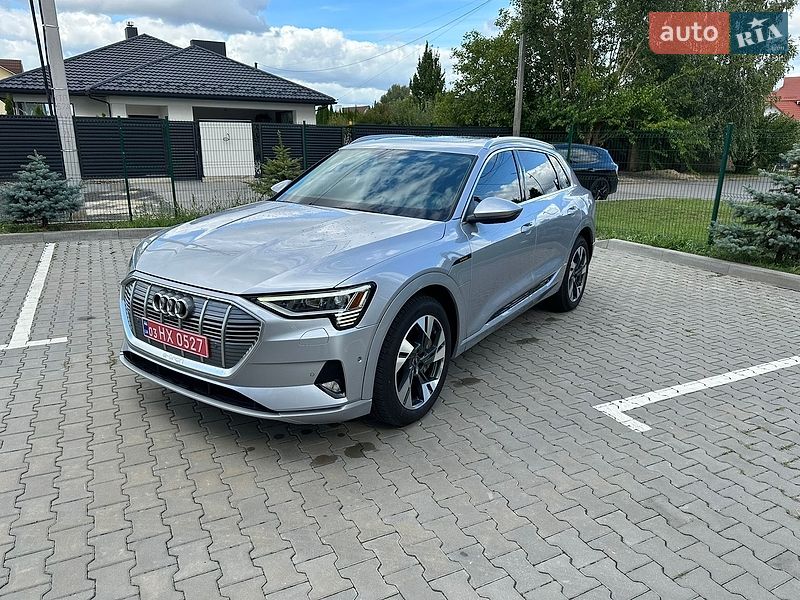 Audi e-tron 2022