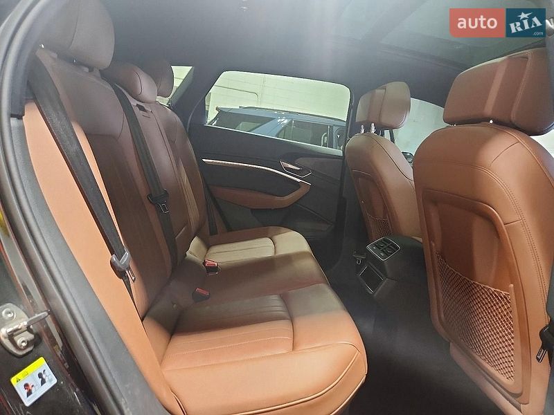 Внедорожник / Кроссовер Audi e-tron 2021 в Львове