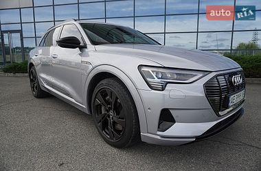Внедорожник / Кроссовер Audi e-tron 2020 в Днепре