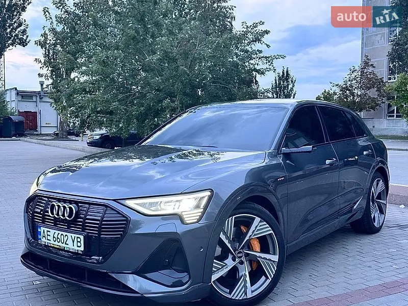 Audi e-tron