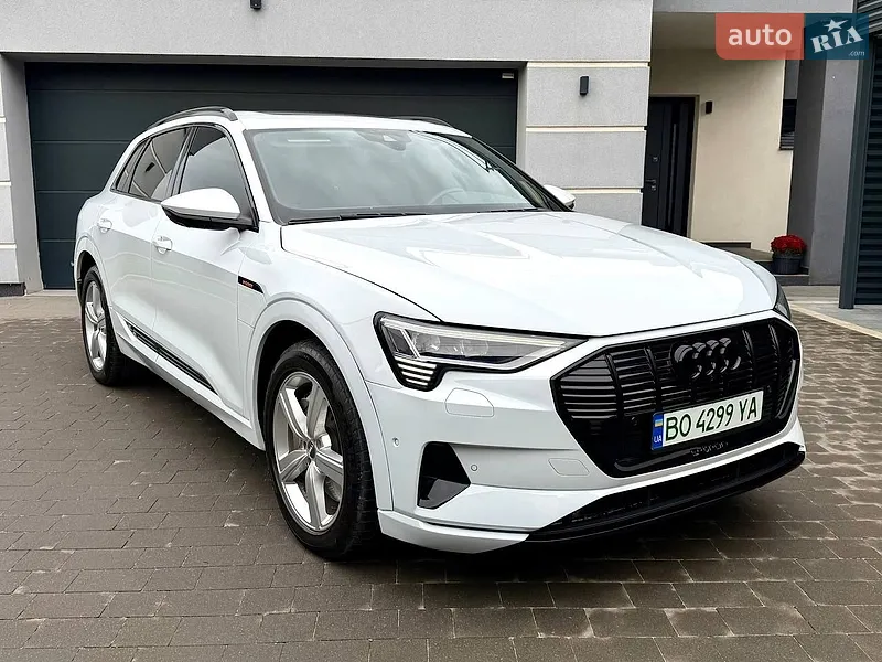 Audi e-tron