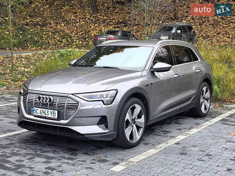 Audi e-tron 2019