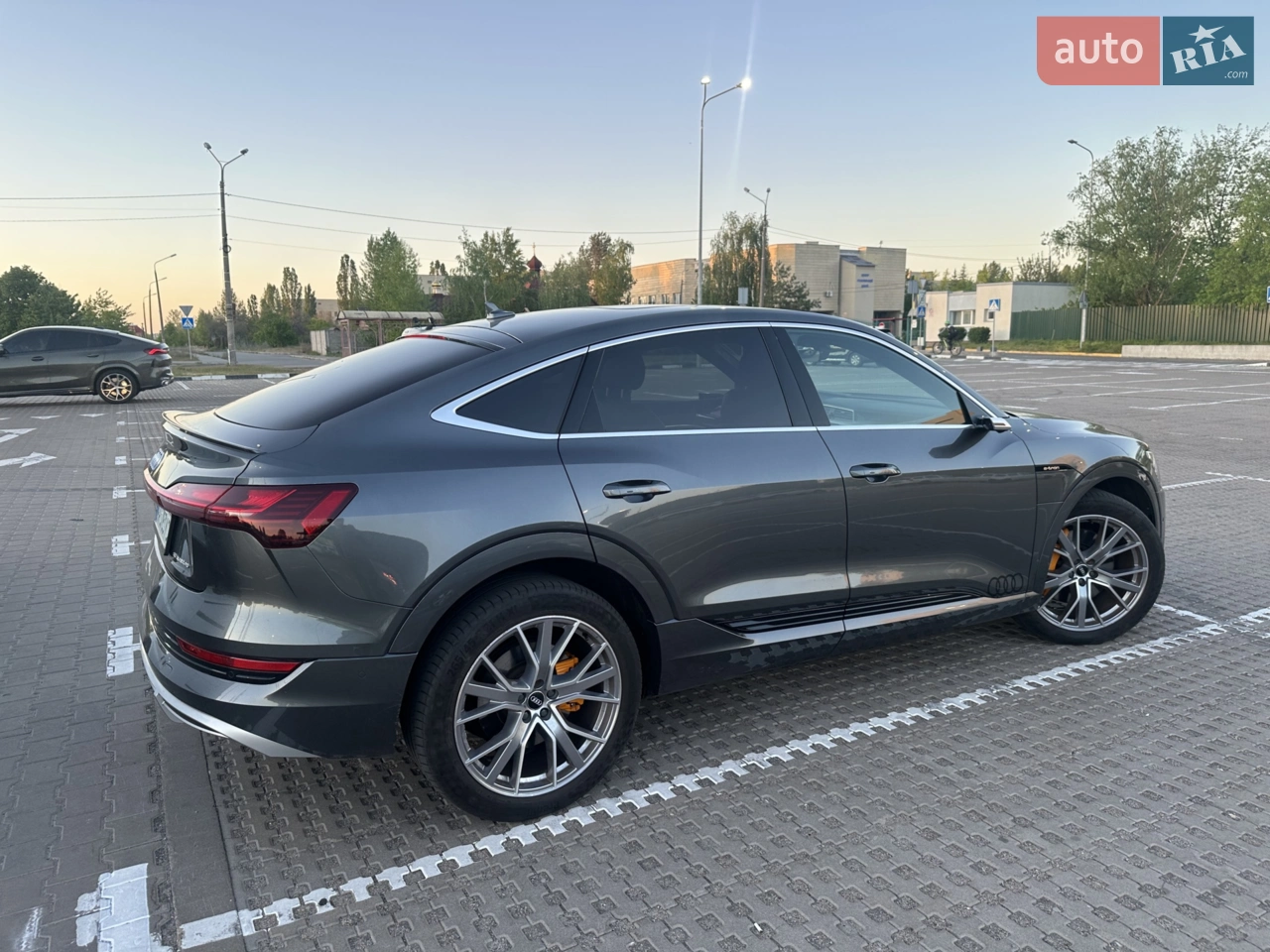 2020 Audi e-tron Sportback - мініатюра 18