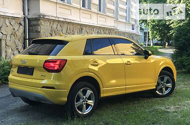 Позашляховик / Кросовер Audi Q2 2017 в 