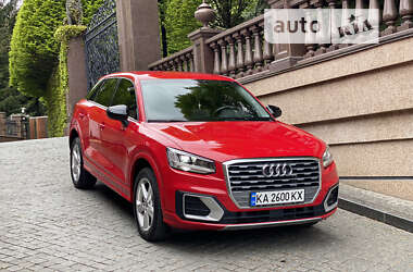 Позашляховик / Кросовер Audi Q2 2016 в Києві