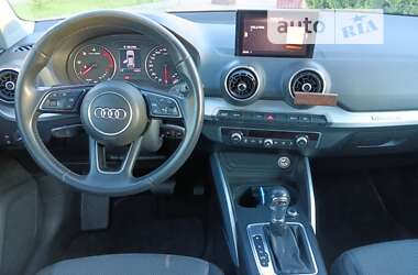 Позашляховик / Кросовер Audi Q2 2017 в Долині