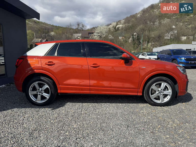 Внедорожник / Кроссовер Audi Q2 2016 в Мукачево