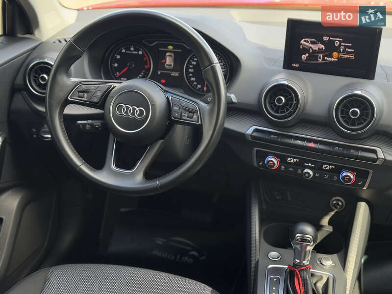 Внедорожник / Кроссовер Audi Q2 2016 в Мукачево
