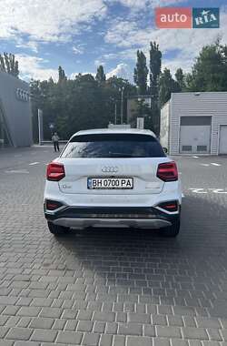 Внедорожник / Кроссовер Audi Q2 2023 в 