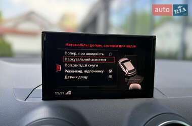 Позашляховик / Кросовер Audi Q2 2023 в 