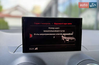 Позашляховик / Кросовер Audi Q2 2023 в 