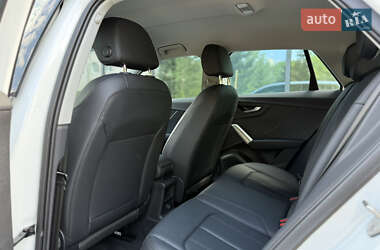 Позашляховик / Кросовер Audi Q2 2023 в 